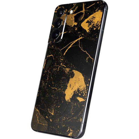 Black and Gold Scattered Marble Galaxy S22 Plus Skin